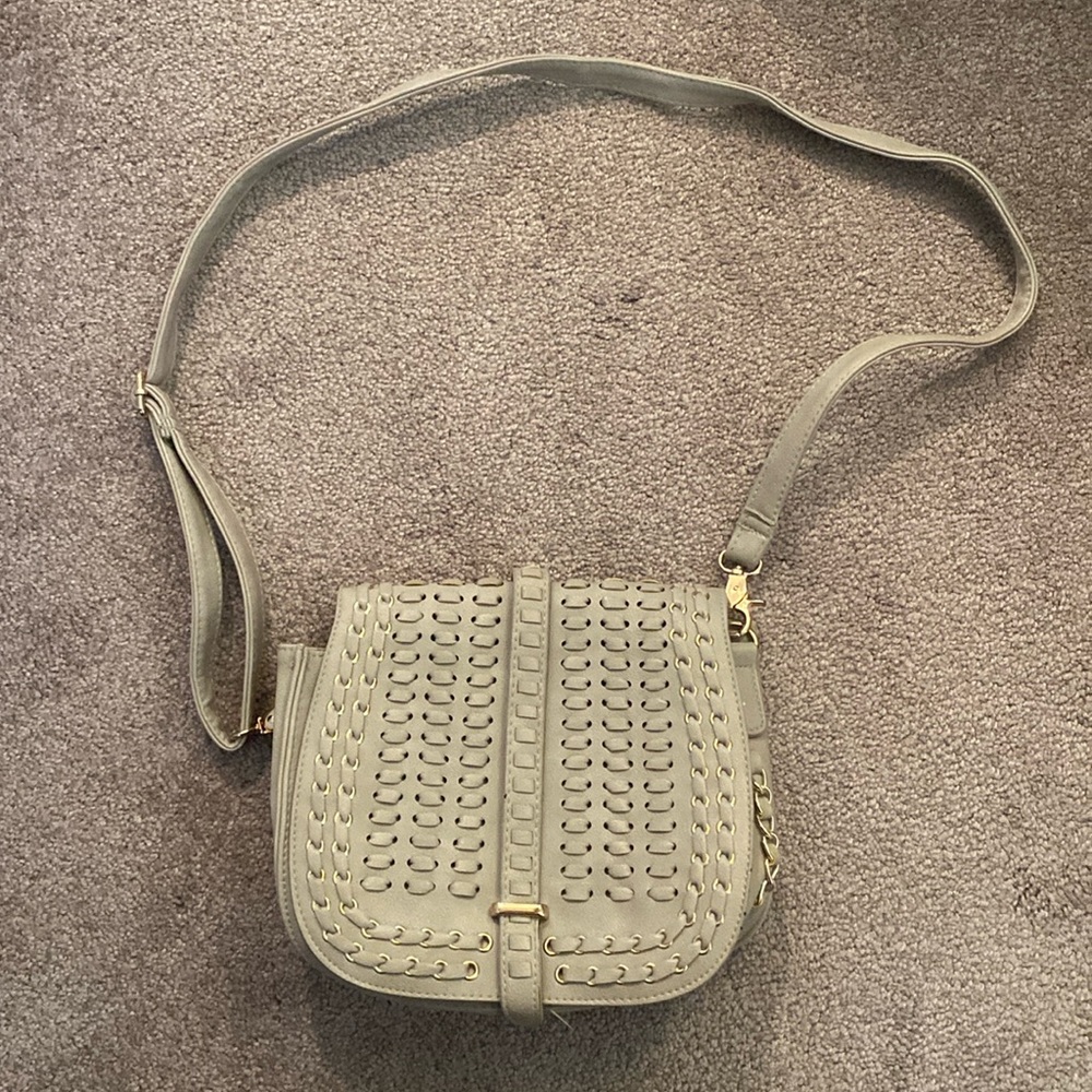 Gray crossbody bag with gold chain detailing